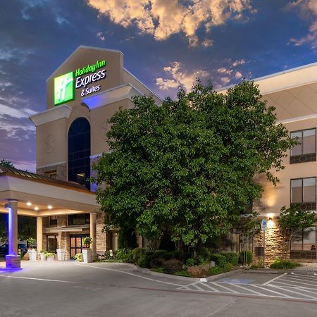 Holiday Inn Express Arlington Interstate 20 Parks Mall By Ihg Exterior foto