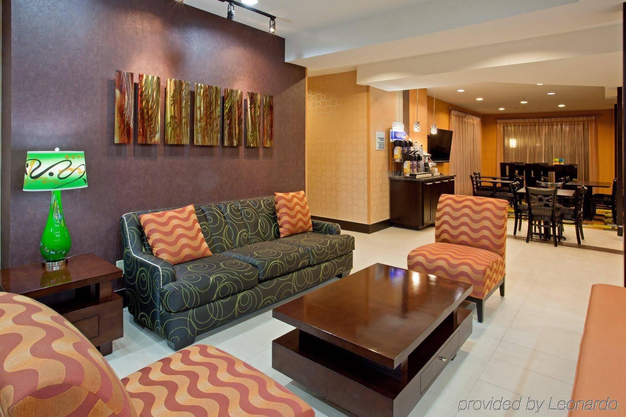 Holiday Inn Express Arlington Interstate 20 Parks Mall By Ihg Exterior foto